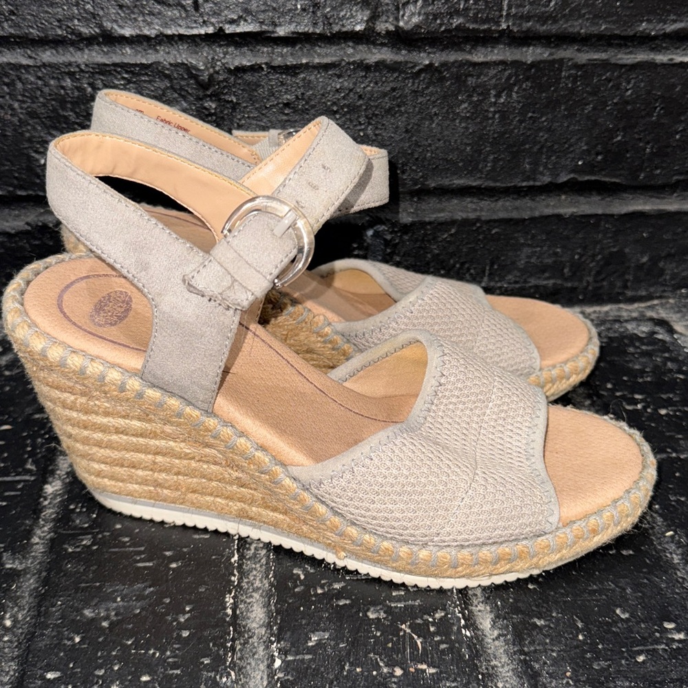 Dr. Scholl's Light Gray Espadrille Wedges - Picture 5 of 8